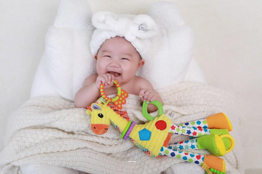 德清怎么判断宝宝是否斜颈 德清怎么判断宝宝是否斜颈